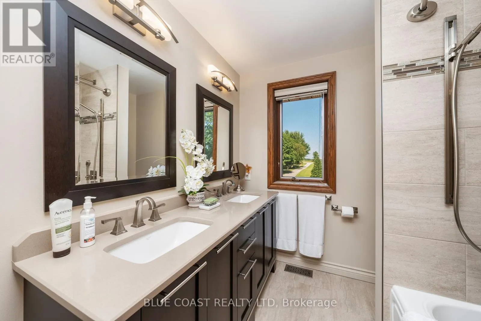 1031 ST CLAIR PARKWAY
