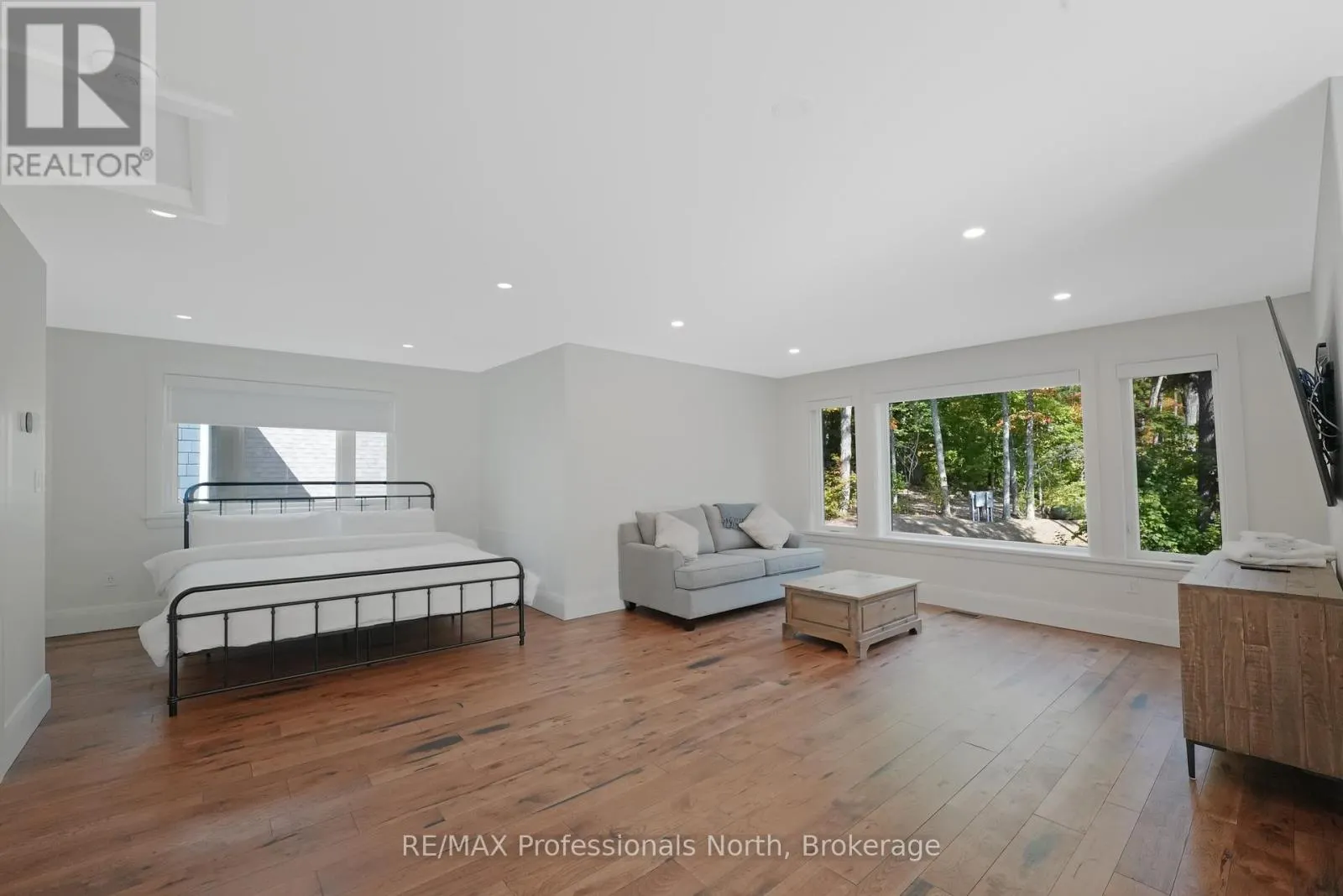 1394 FLATWATER COVE TRAIL