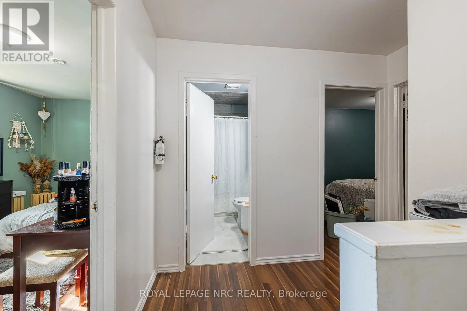 39 - 4215 MEADOWVALE DRIVE, #39