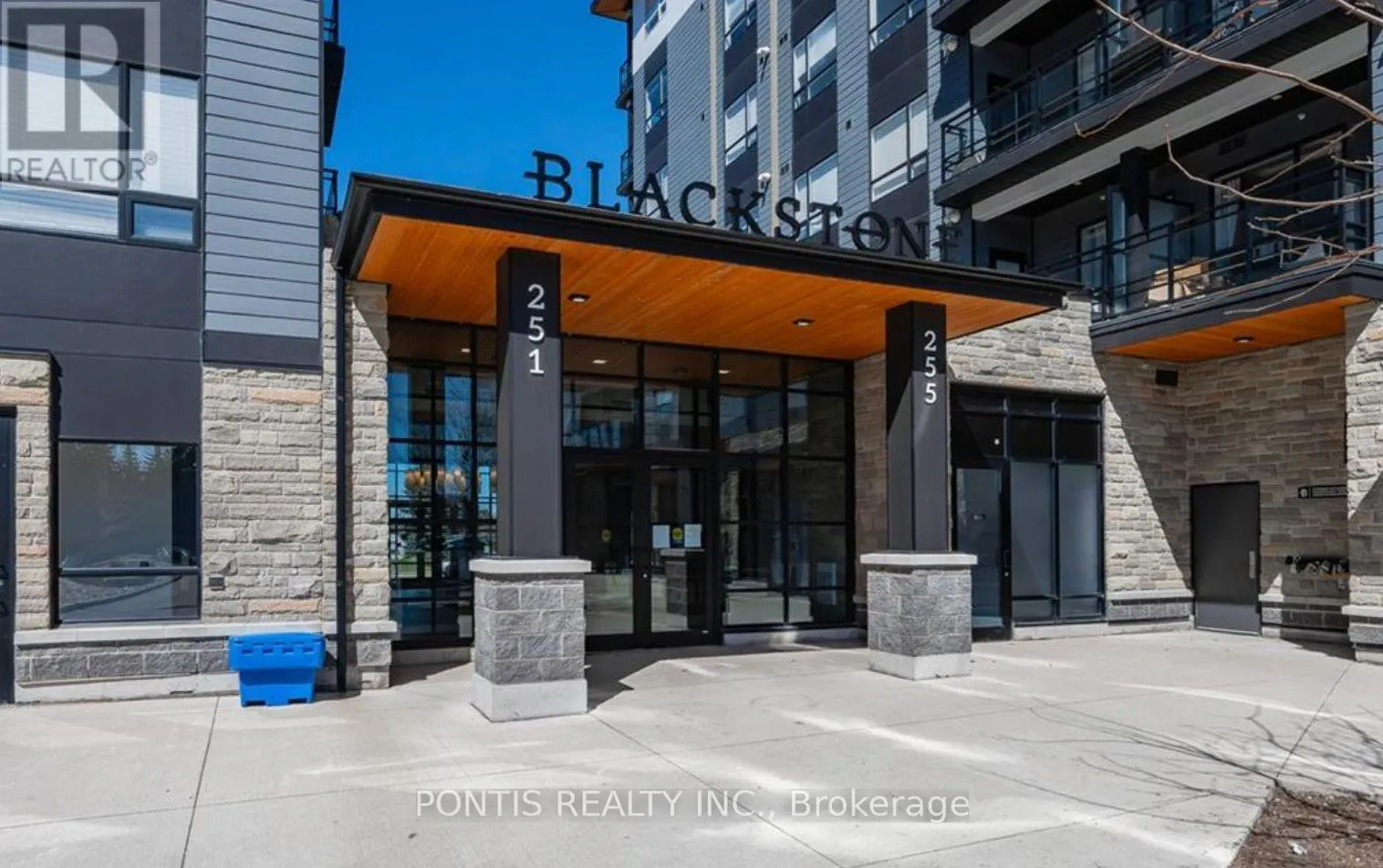 207 - 251 NORTHFIELD DRIVE E