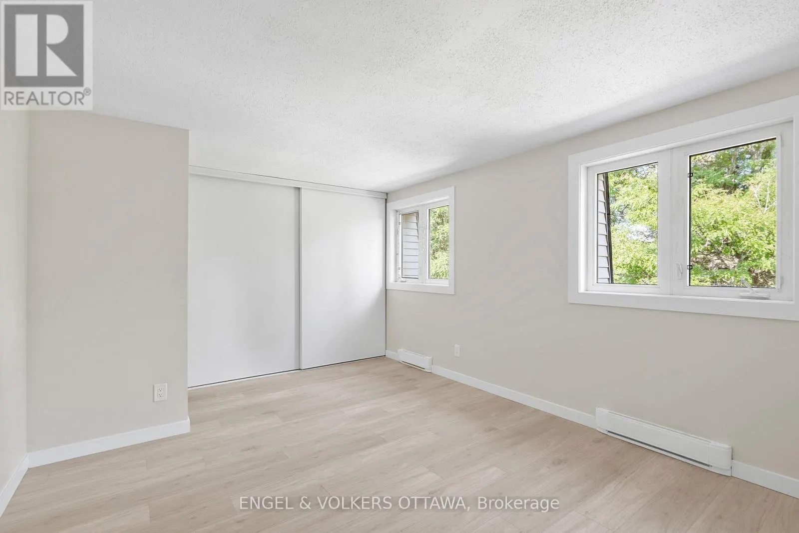 1529 MEADOWBROOK ROAD