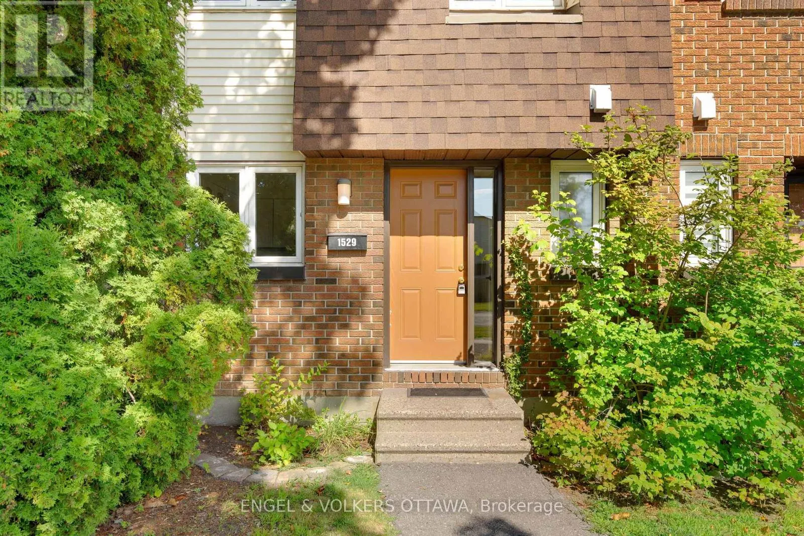 1529 MEADOWBROOK ROAD