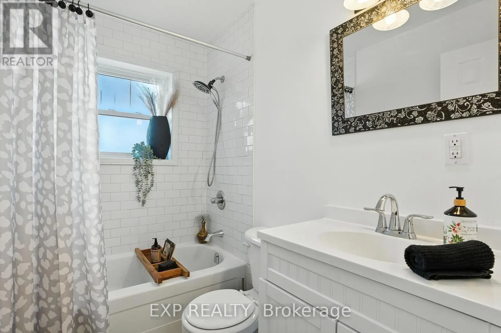 1419 SECOND STREET W