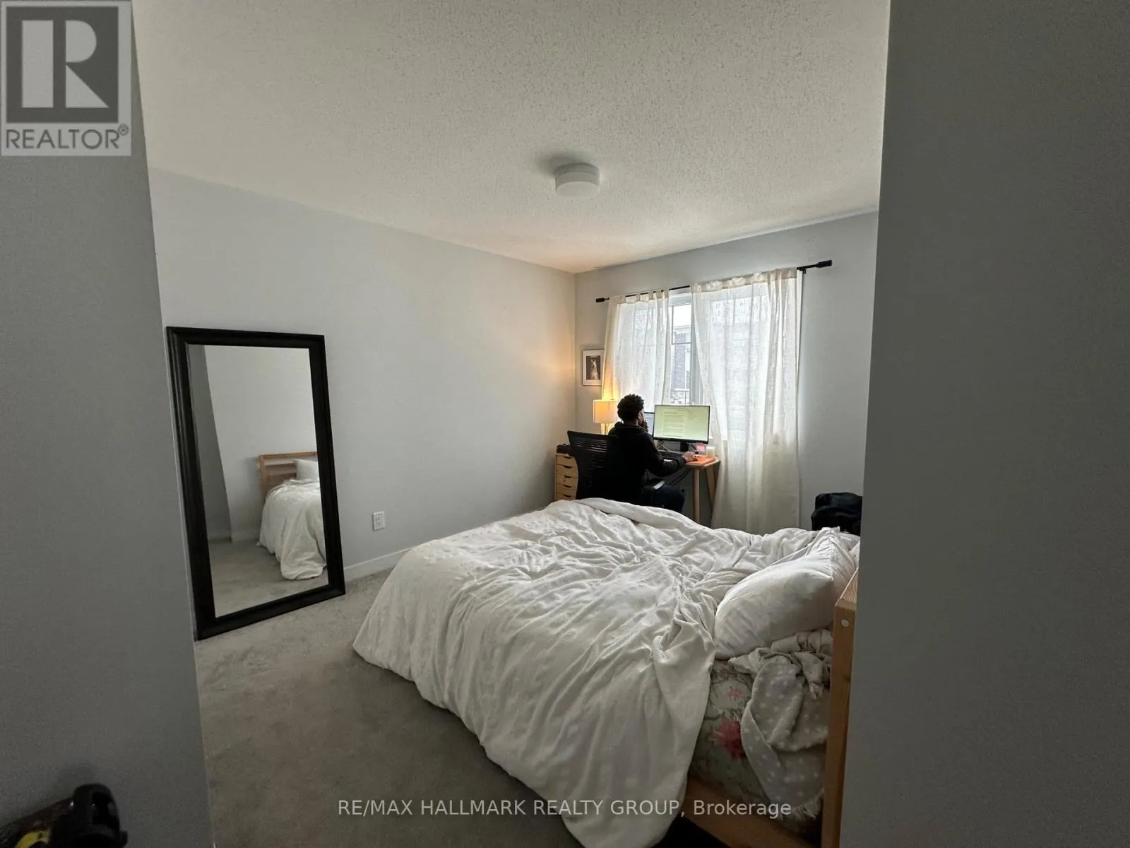 712 QUILTER ROW