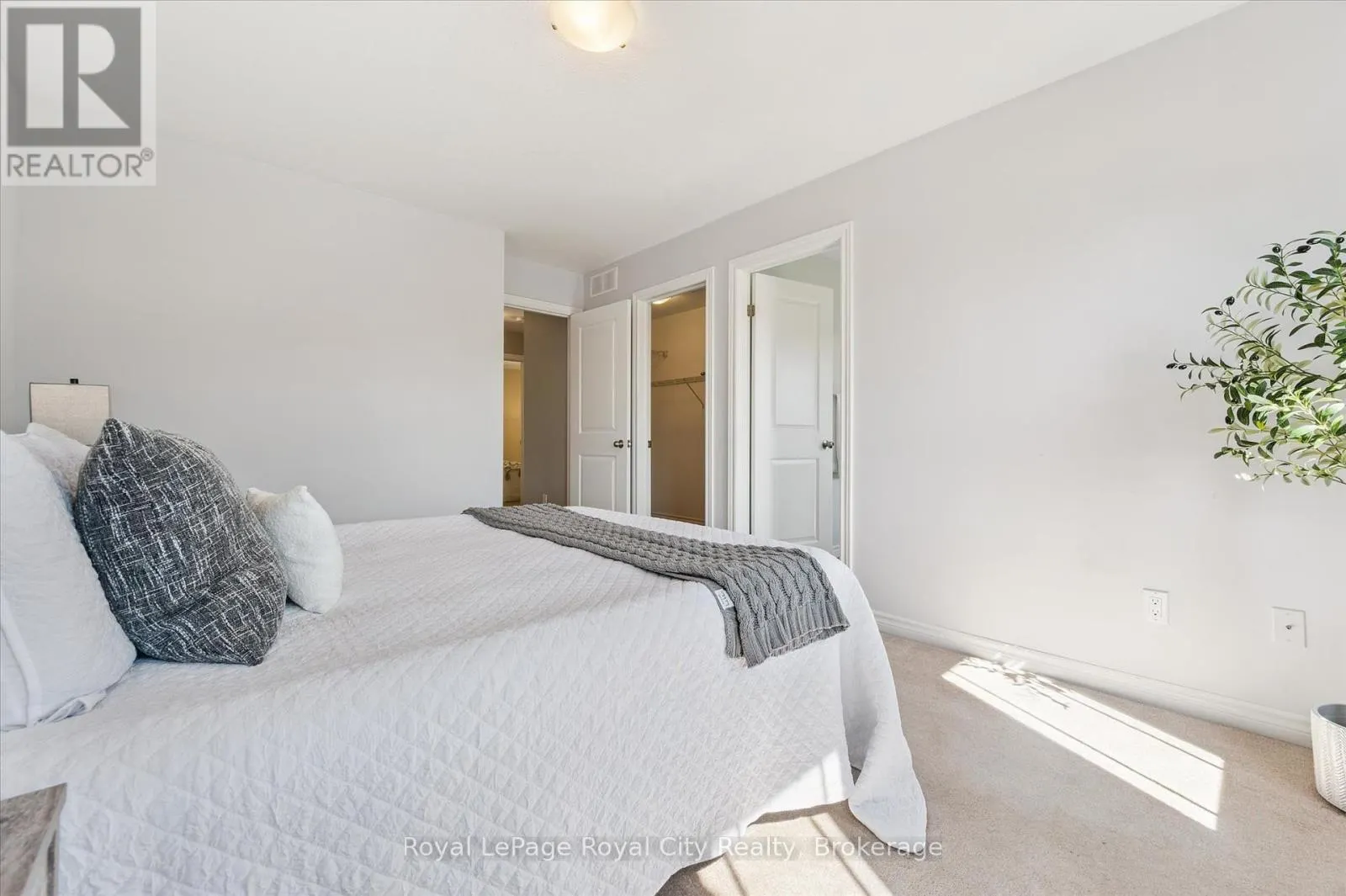 158 KEMP CRESCENT