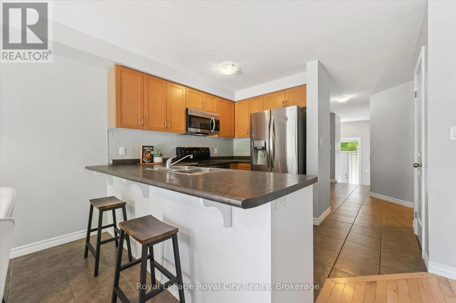 158 KEMP CRESCENT