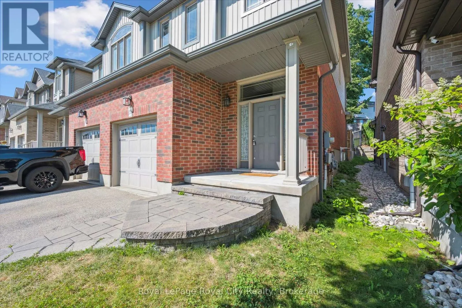 158 KEMP CRESCENT