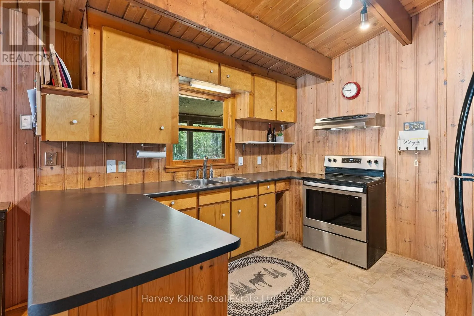1033 SCOTT LANE