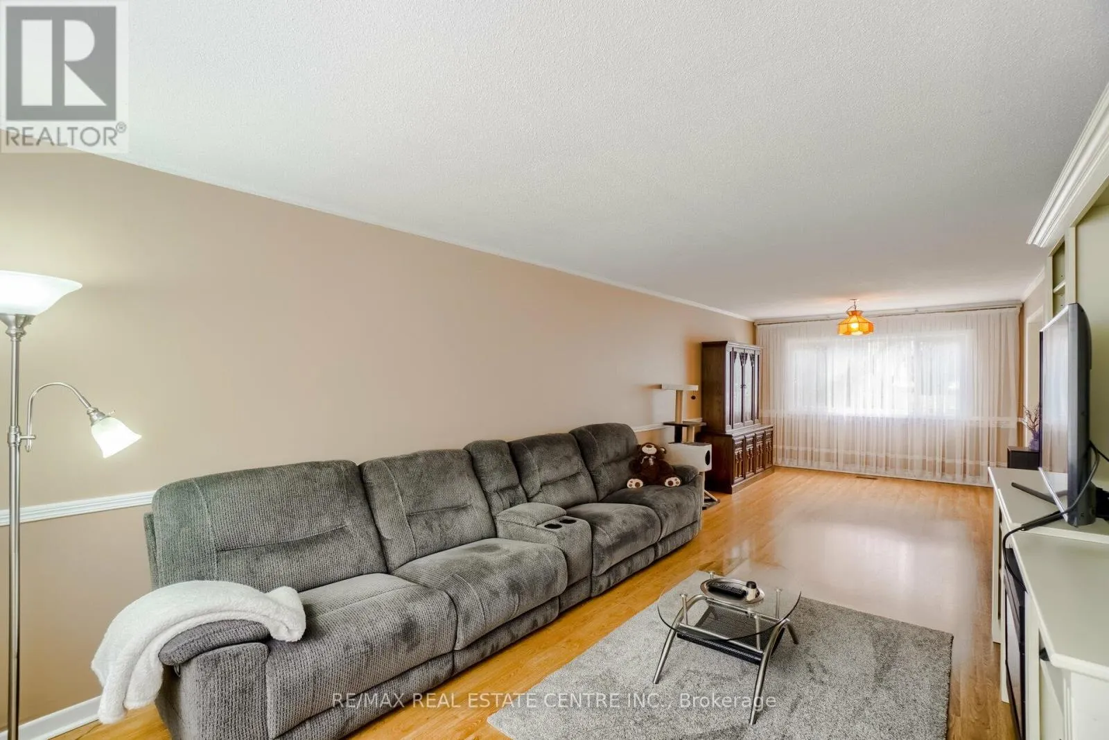 30 GREEN VALLEY DRIVE