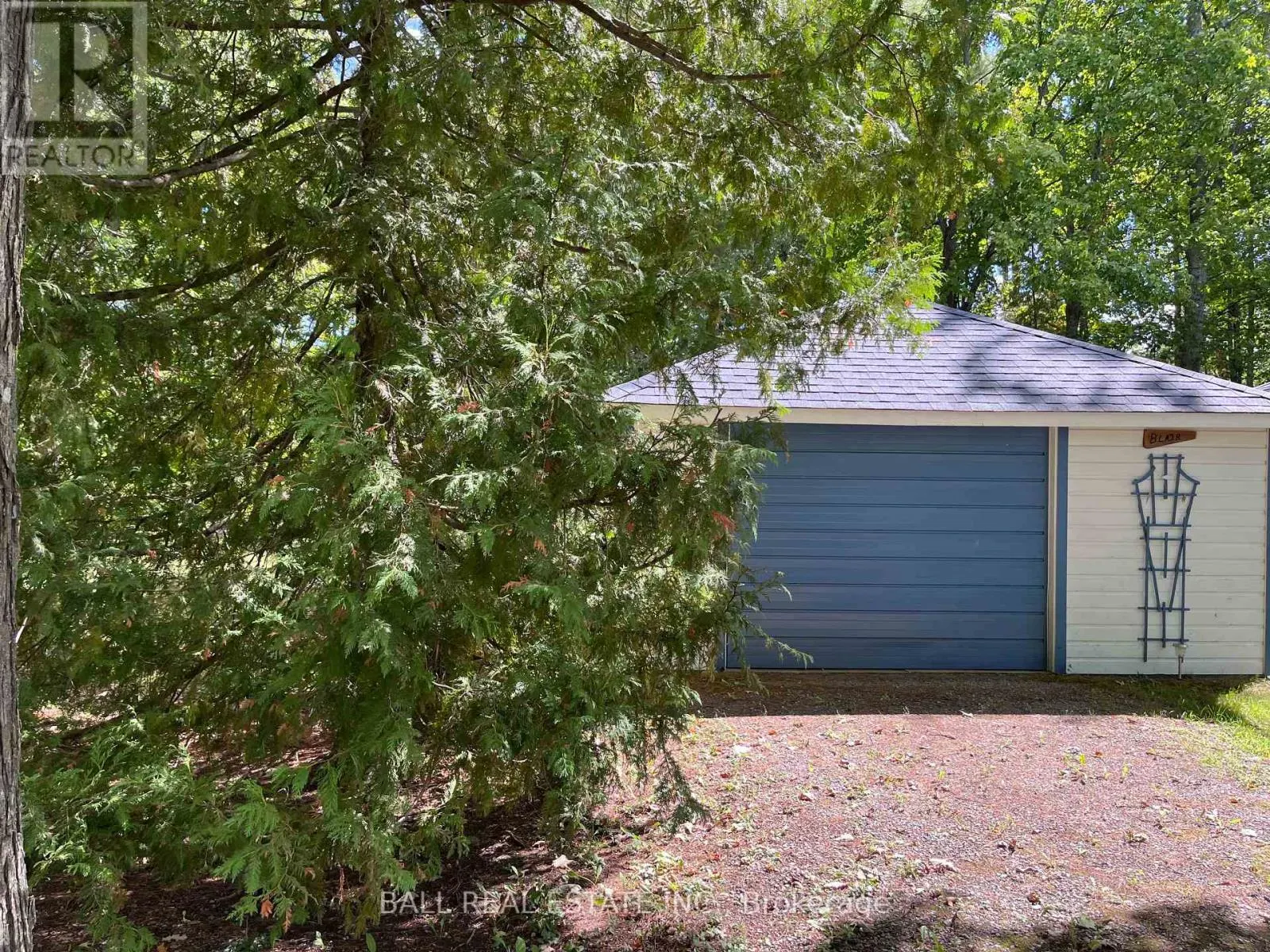 23 VALLEY VIEW LANE