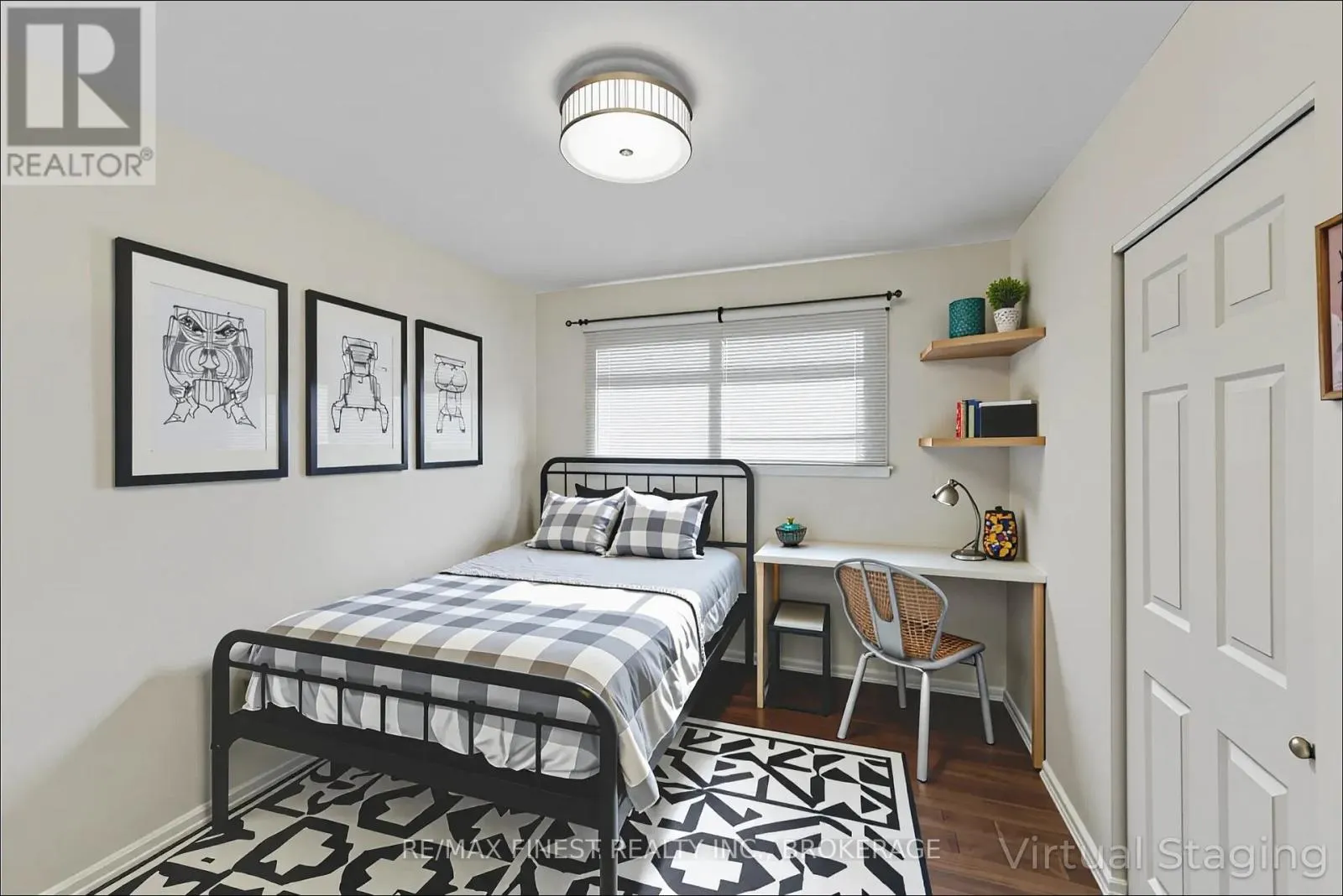 5 MICHAEL GRASS CRESCENT
