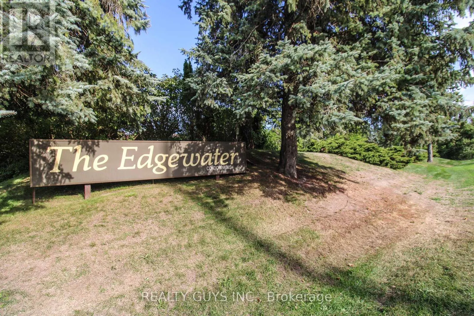 # 204 - 200 EAST STREET S, ## 204