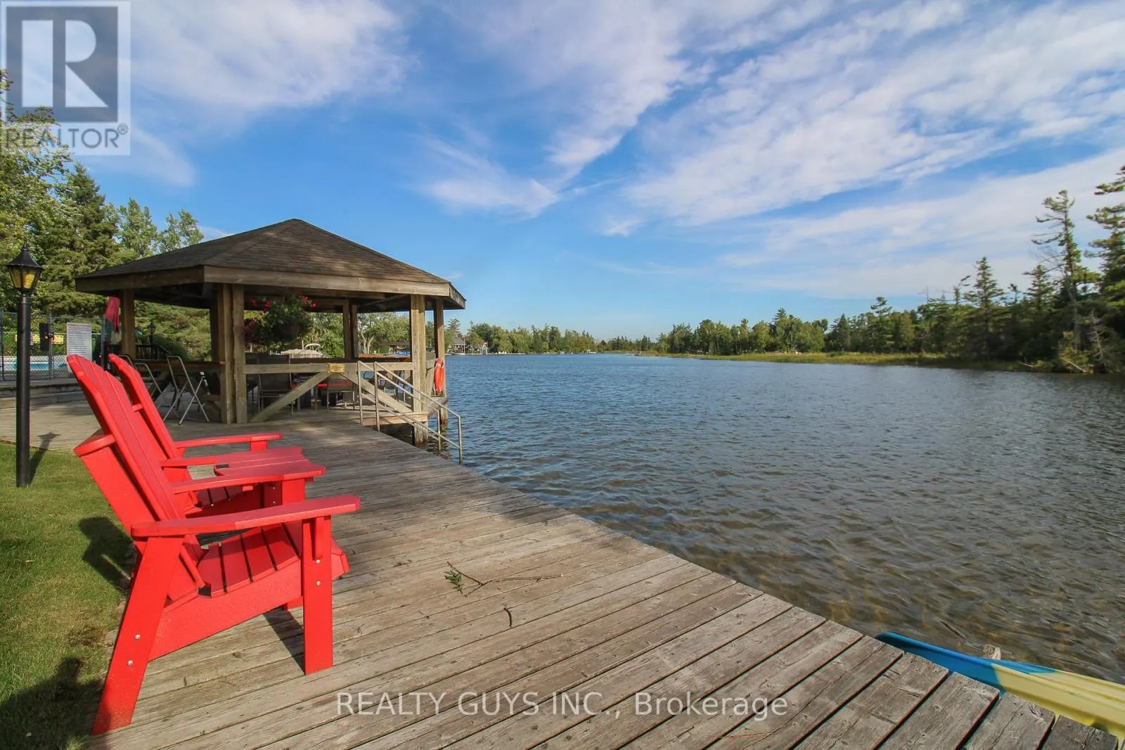 # 204 - 200 EAST STREET S, ## 204