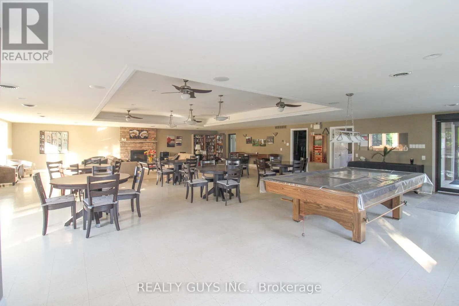# 204 - 200 EAST STREET S, ## 204