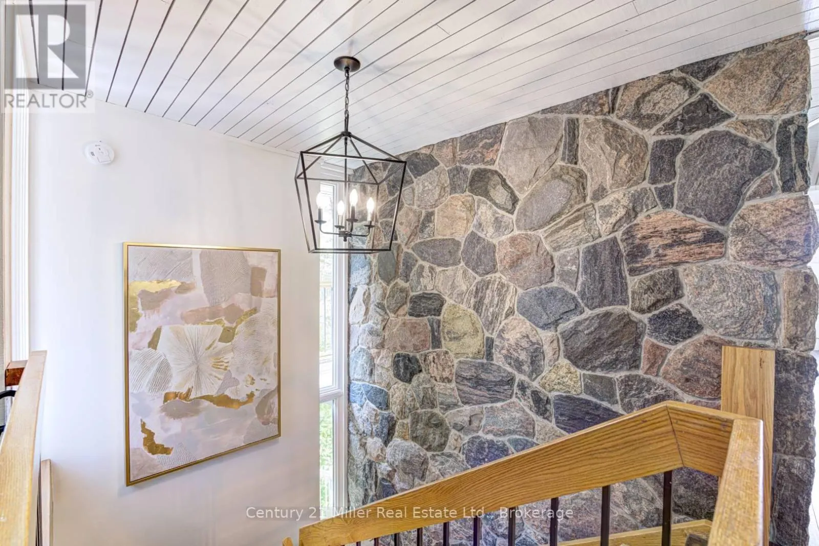 50 GREENSVIEW DRIVE