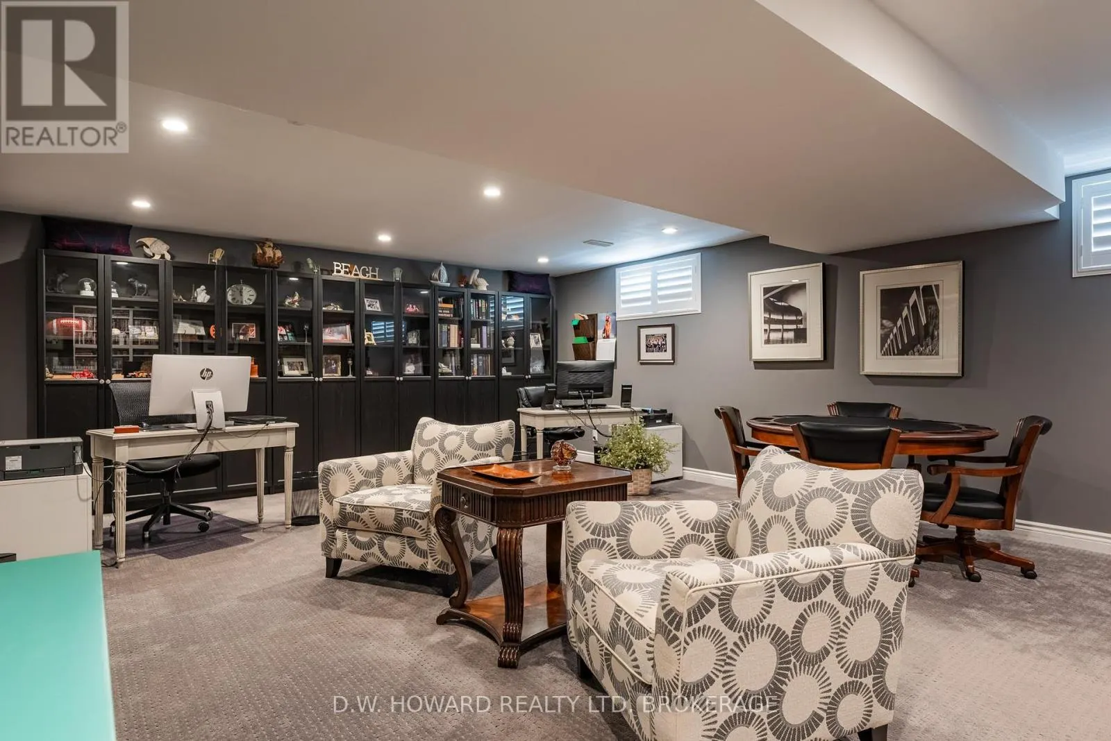 3270 THUNDERBAY ROAD