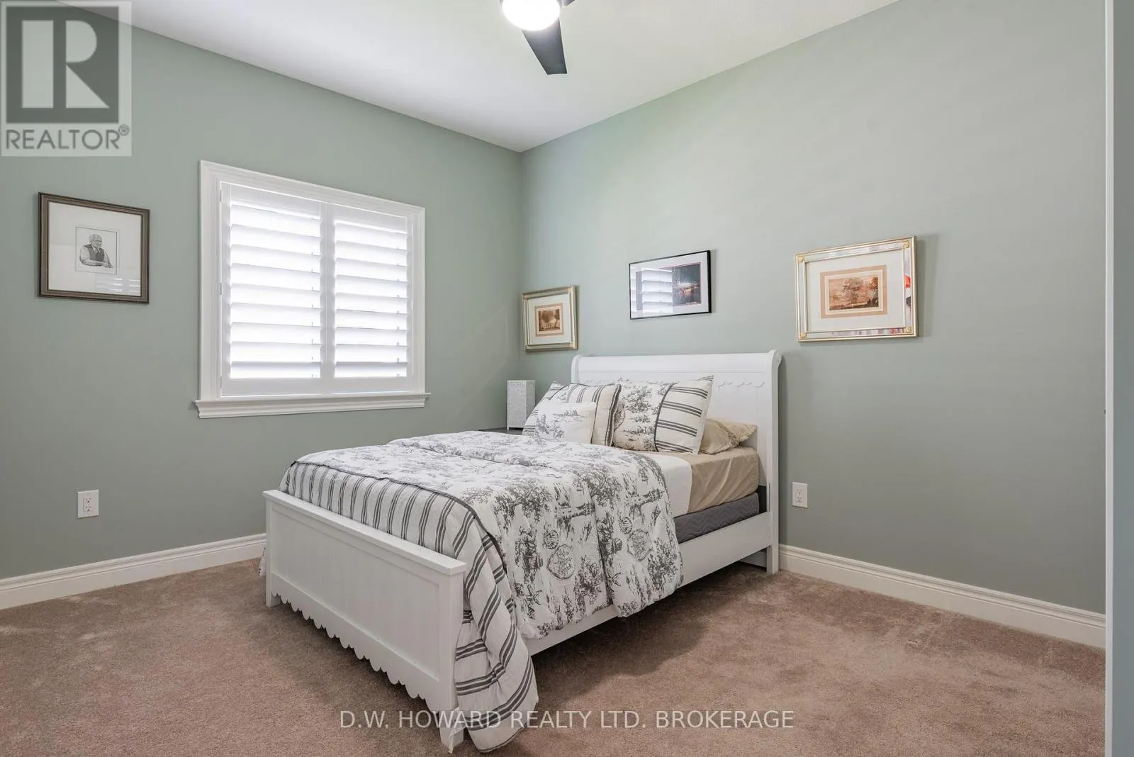 3270 THUNDERBAY ROAD