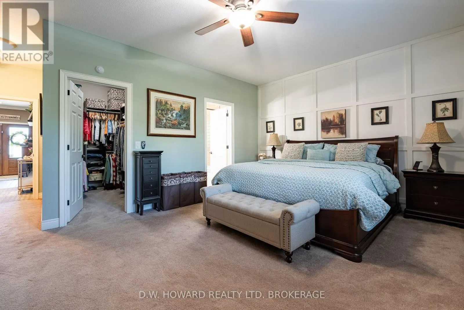 3270 THUNDERBAY ROAD