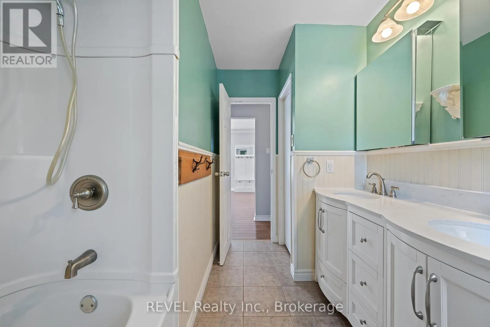6571 BURDETTE DRIVE
