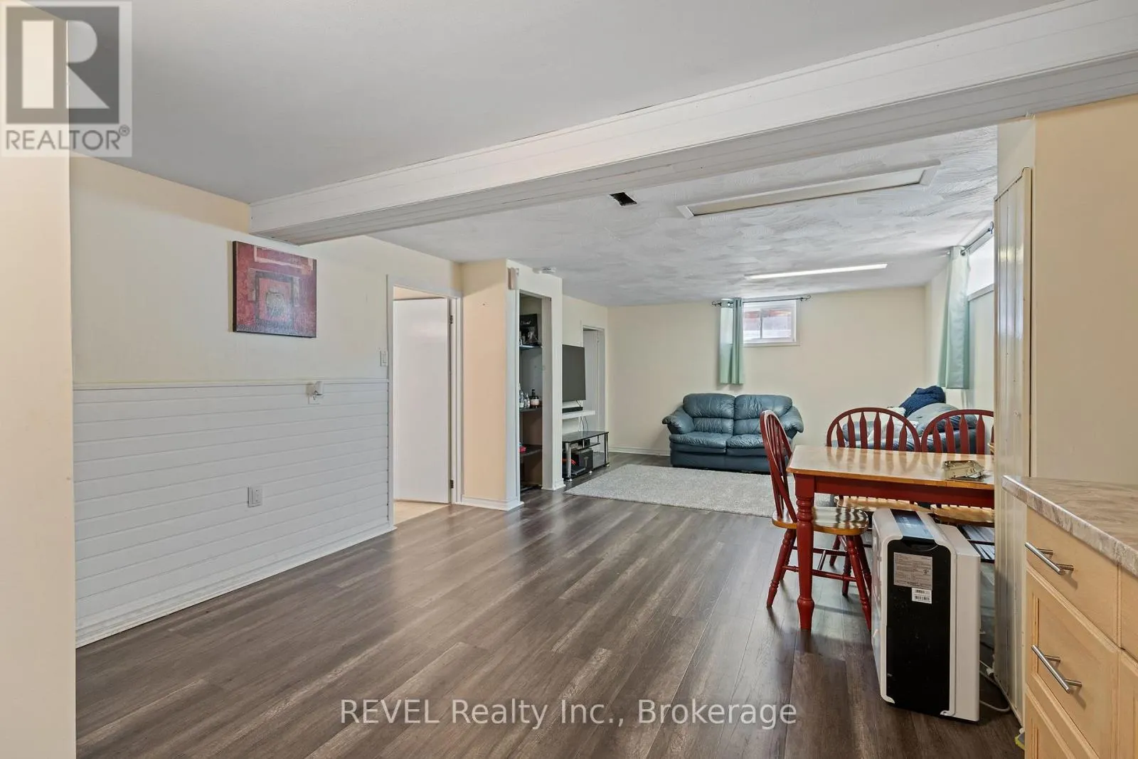 6571 BURDETTE DRIVE