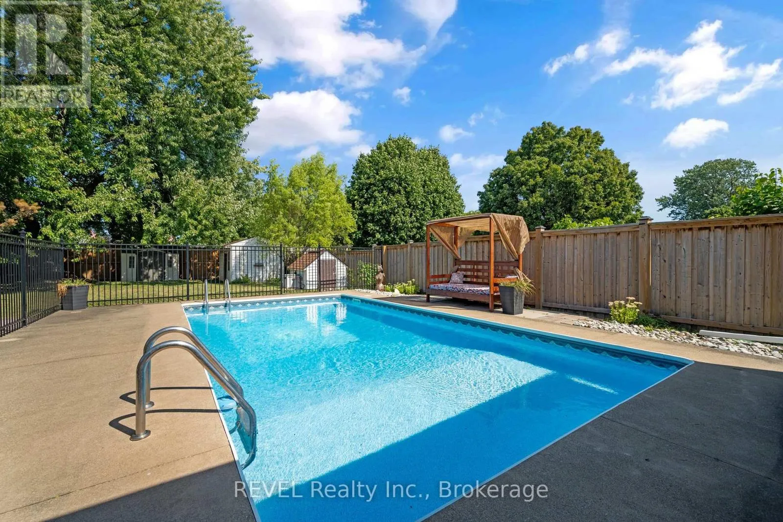 6571 BURDETTE DRIVE