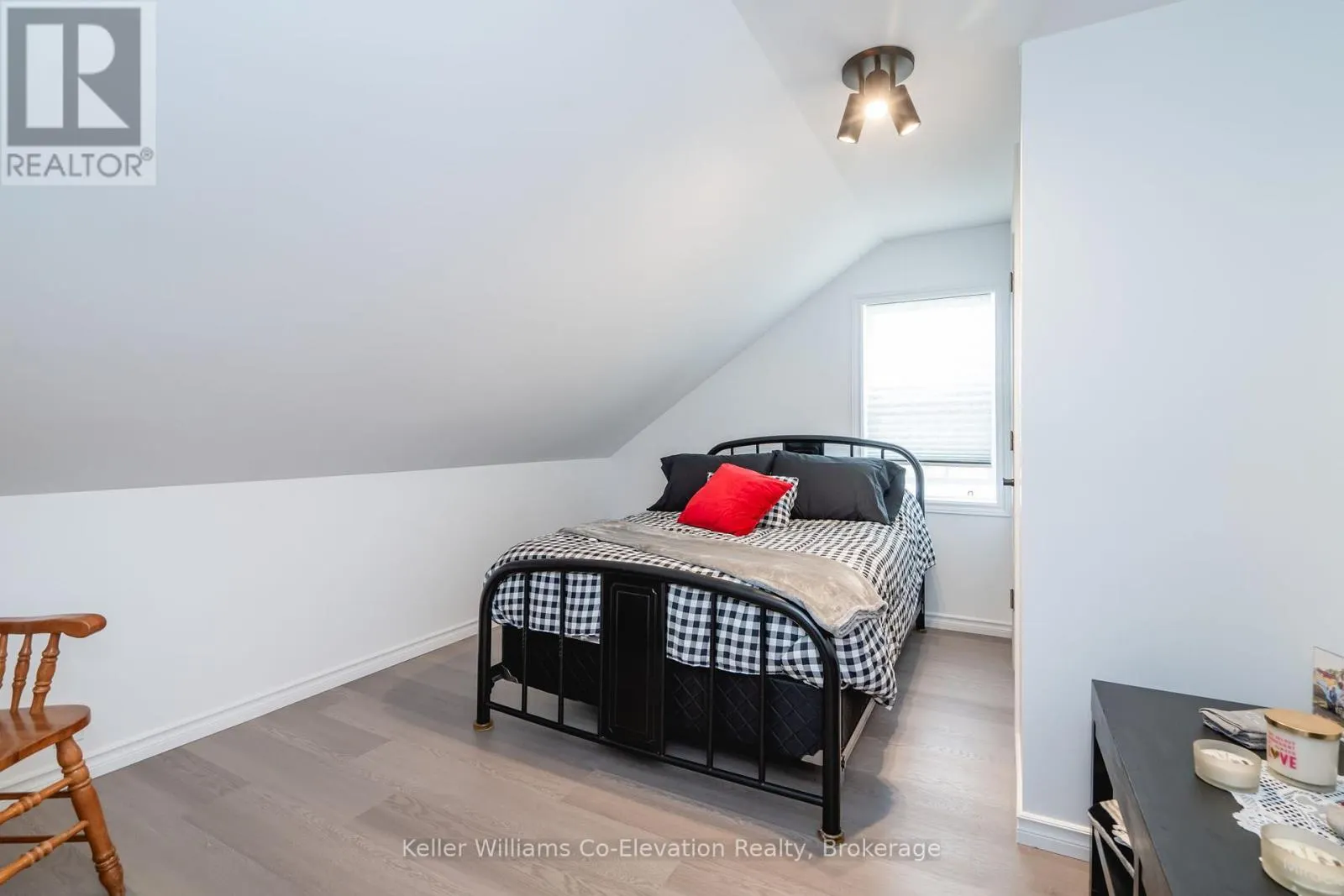 13 TORONTO AVENUE