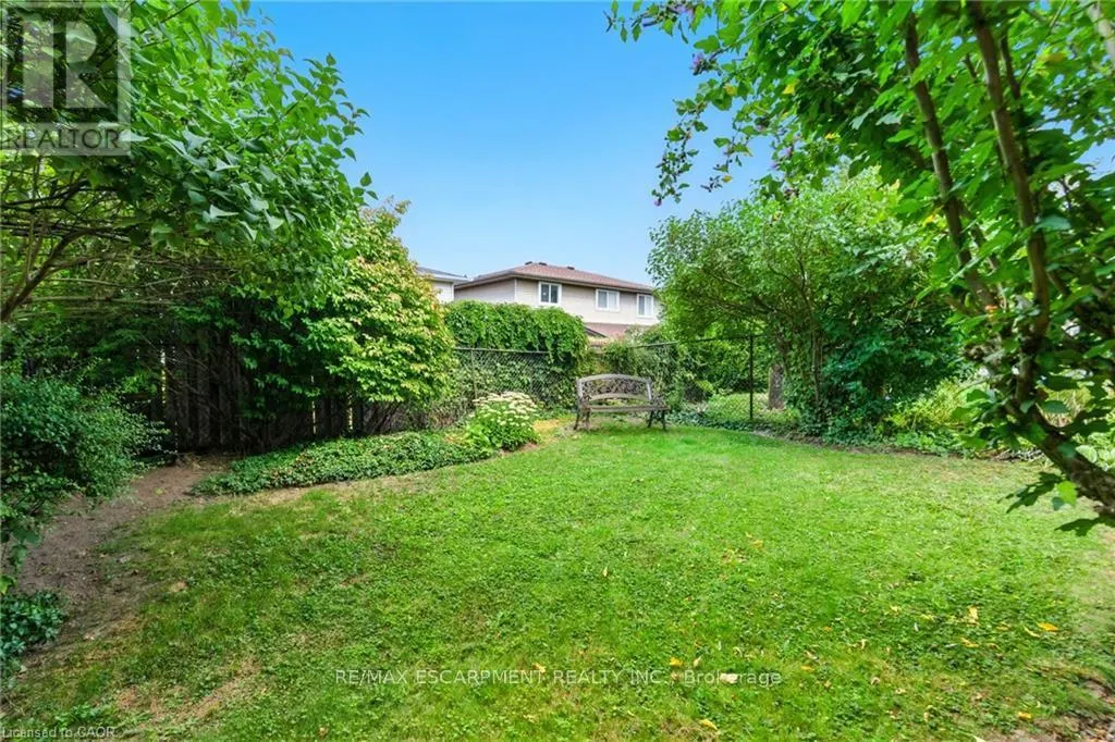 39 MEGNA COURT