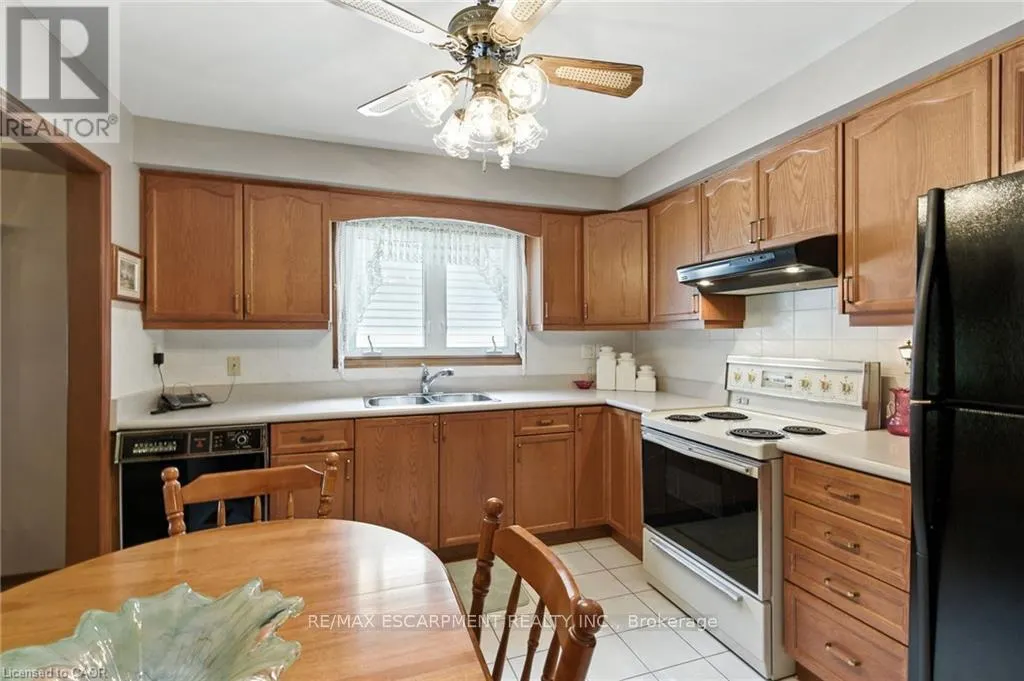 39 MEGNA COURT