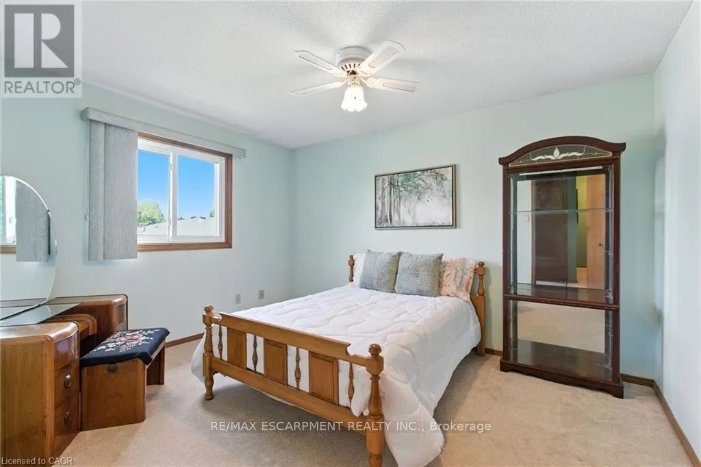 39 MEGNA COURT