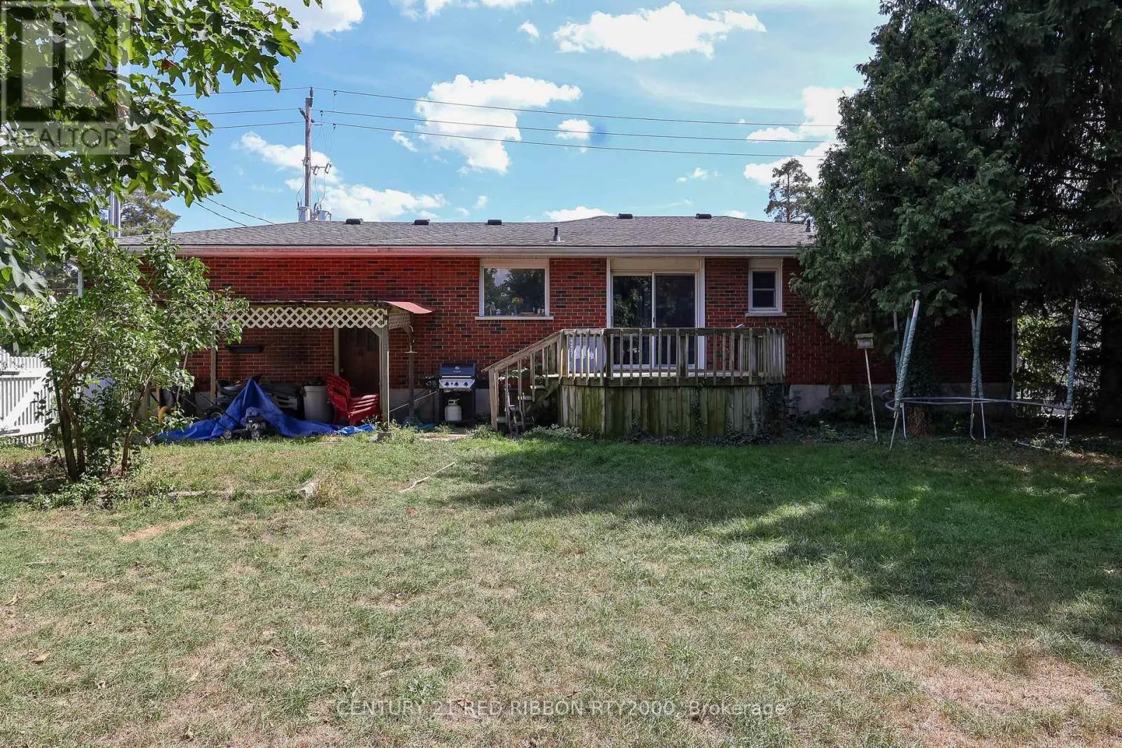 205 METCALFE STREET E