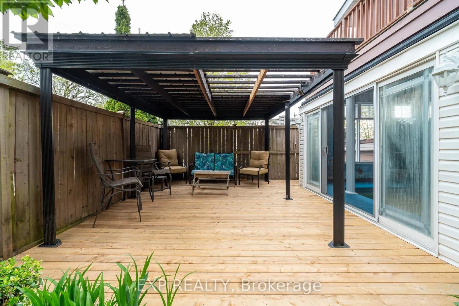 220 ANCASTER AVENUE