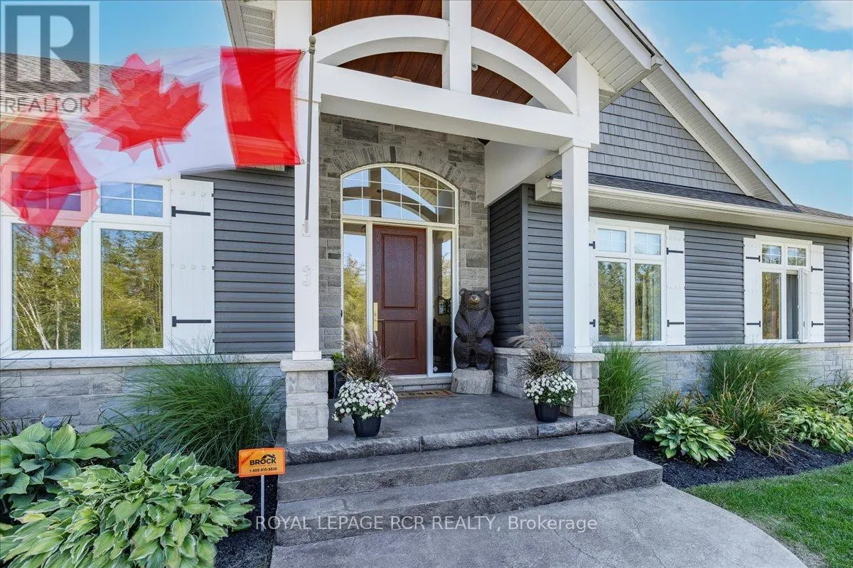 3 NIPIGON STREET