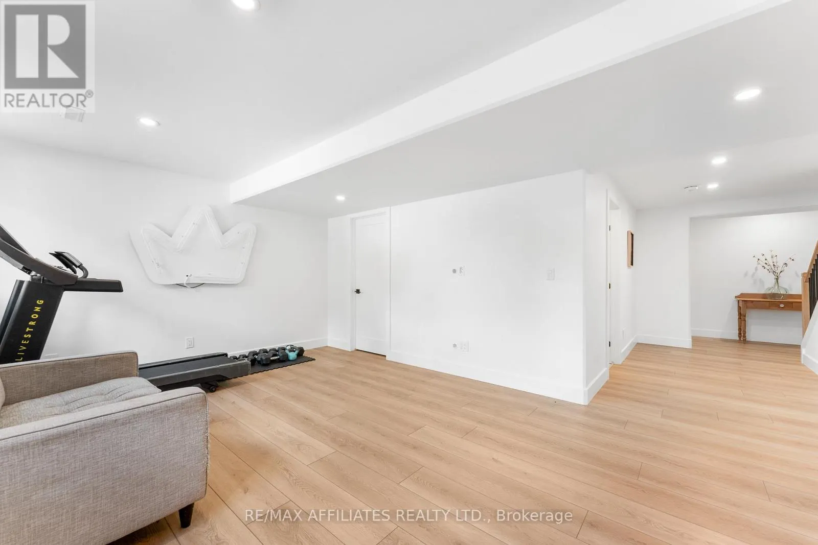 325 RIDGEMONT DRIVE