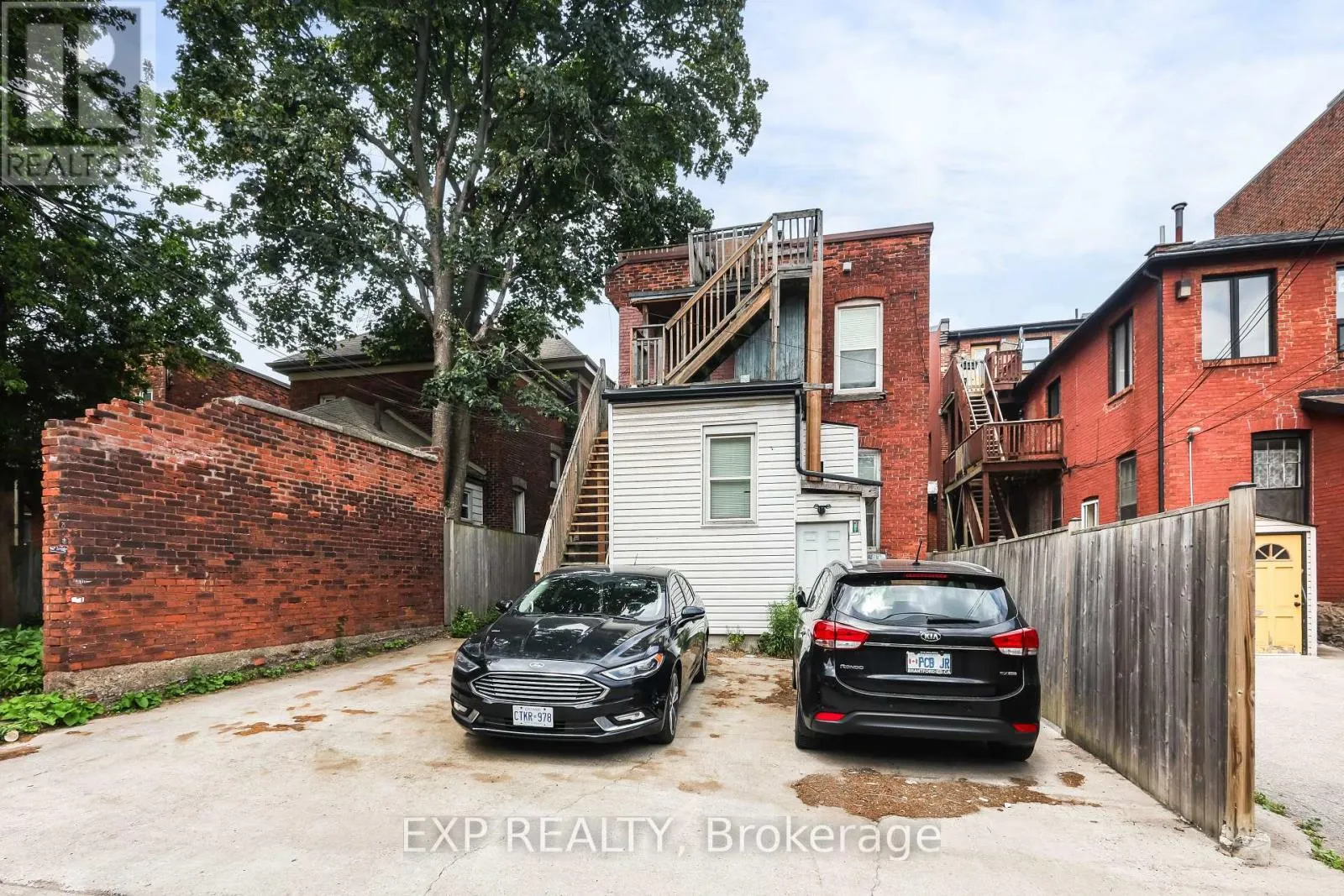 47 WELLINGTON STREET S