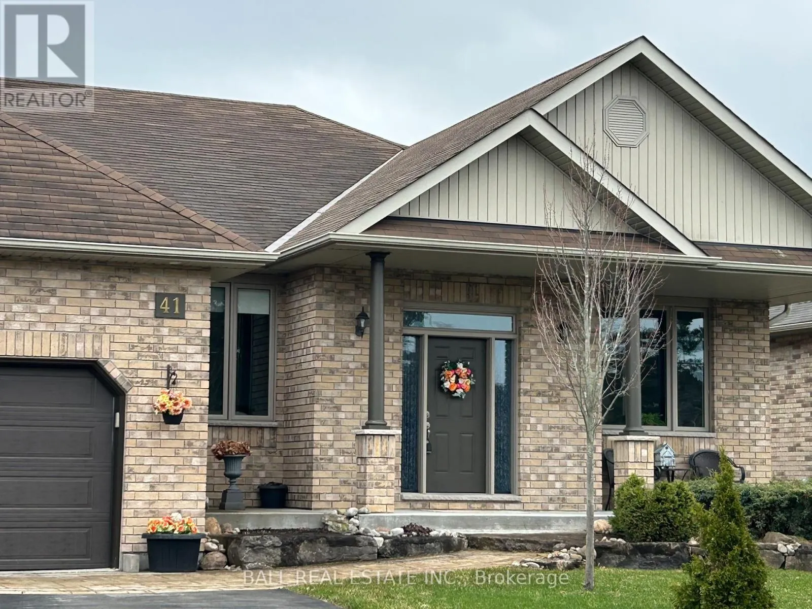 41 SOUTH HARBOUR DRIVE