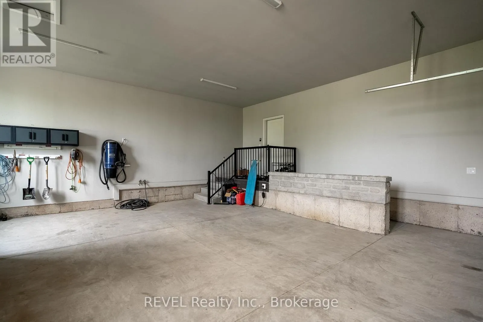 864 CONCESSION 1 RD ROAD
