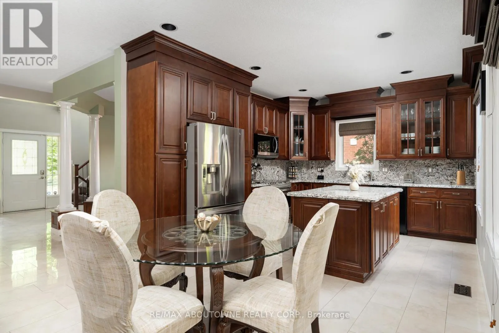42 PEARWOOD COURT