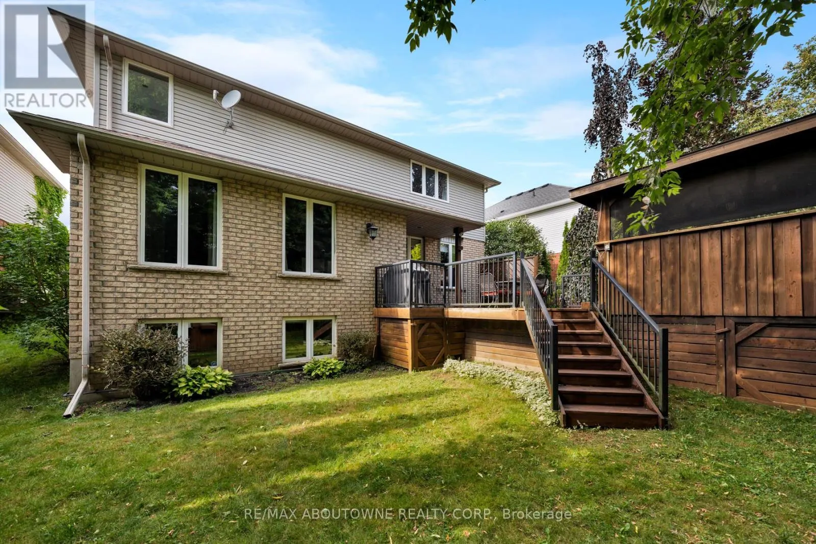 42 PEARWOOD COURT