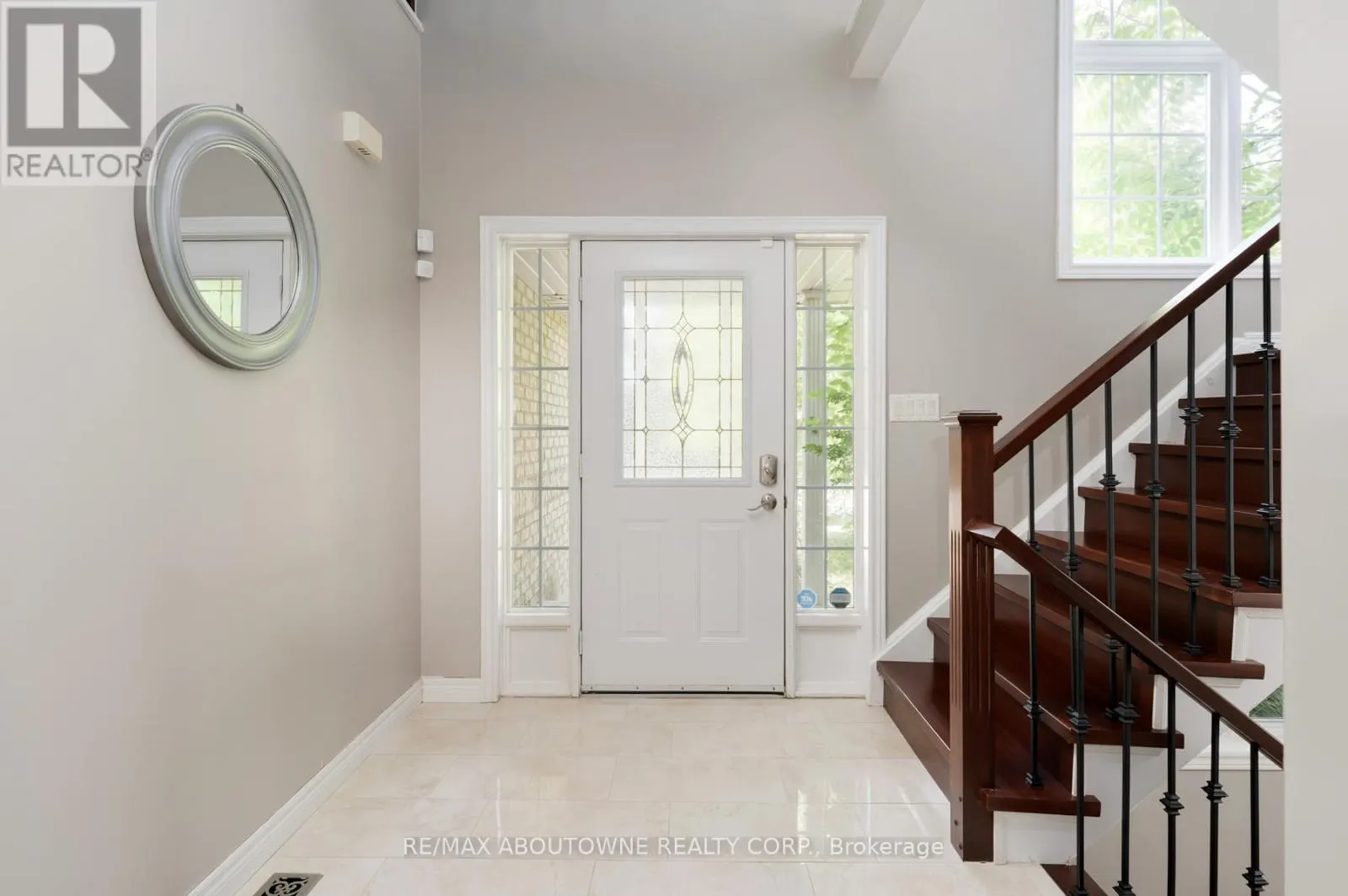 42 PEARWOOD COURT