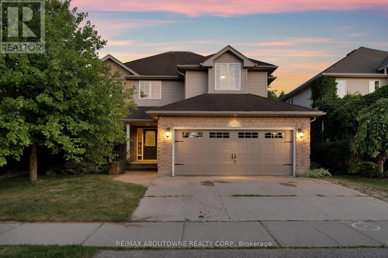 42 PEARWOOD COURT
