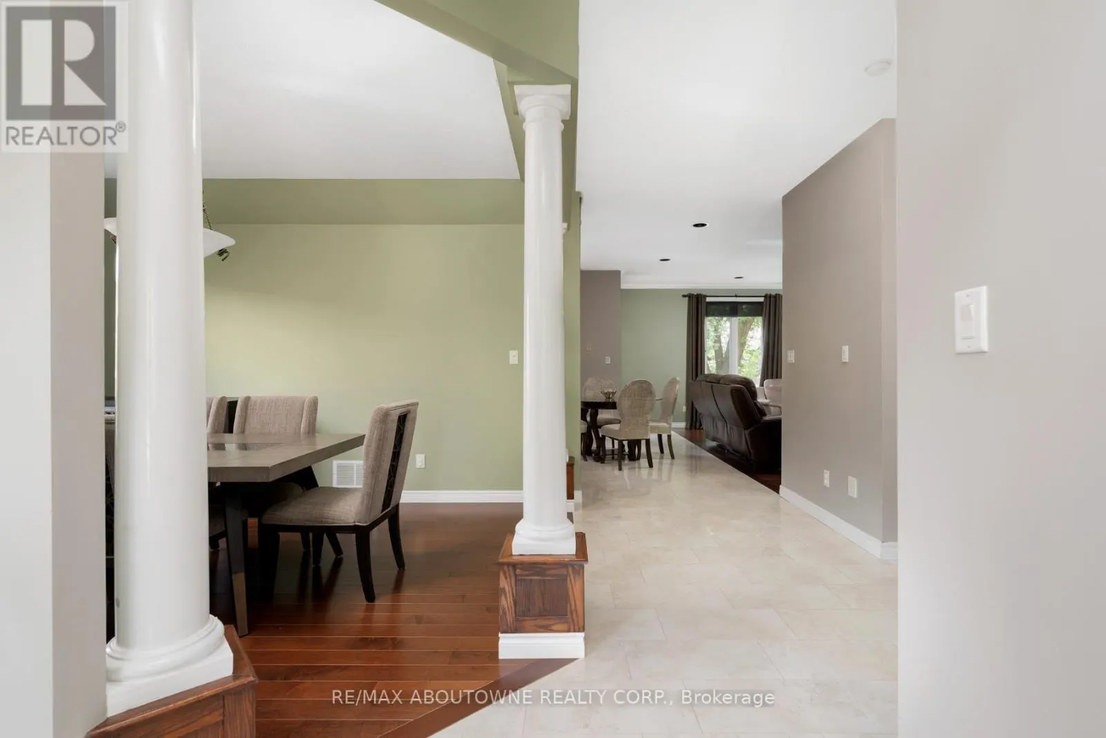 42 PEARWOOD COURT
