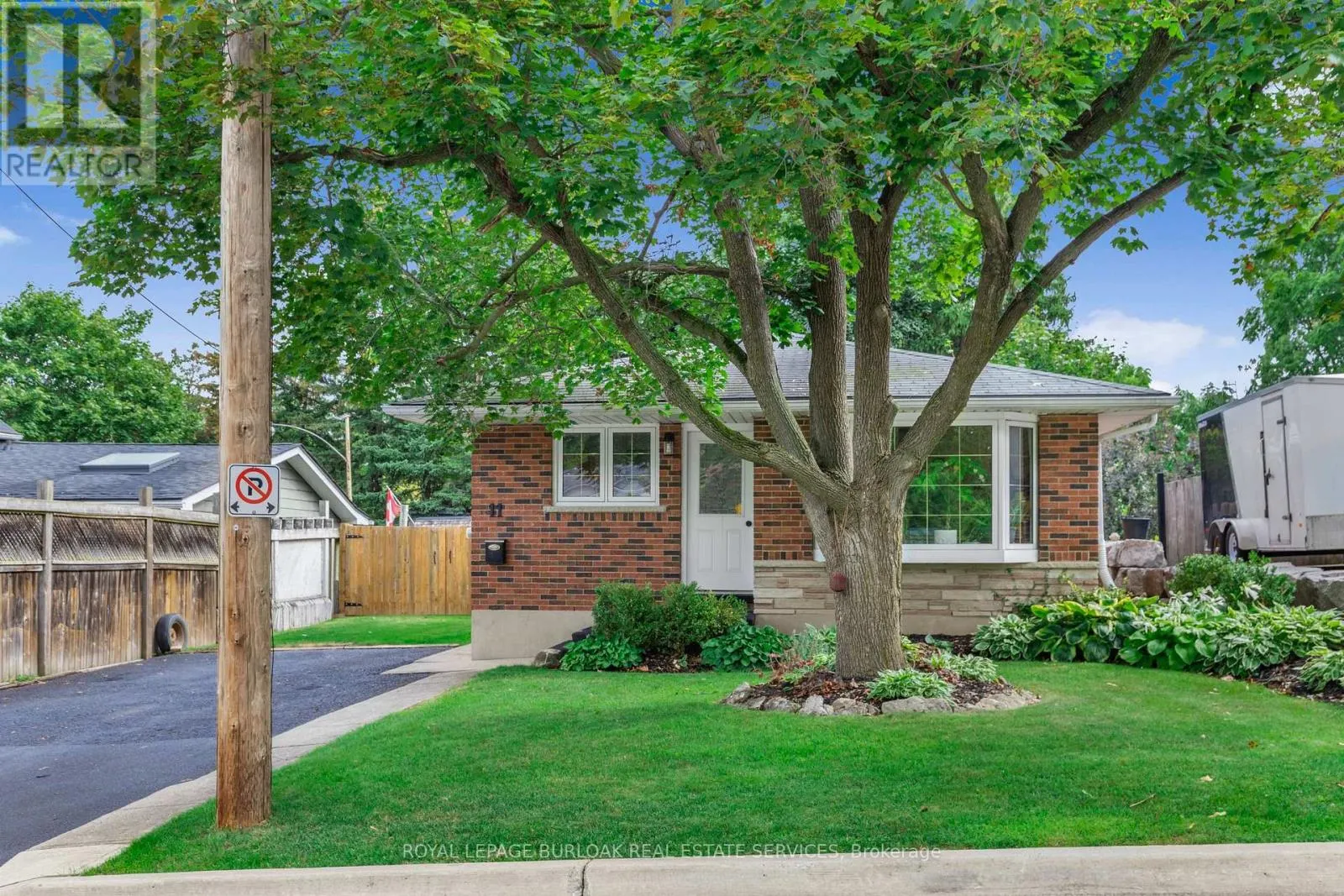 11 FLYNN AVENUE