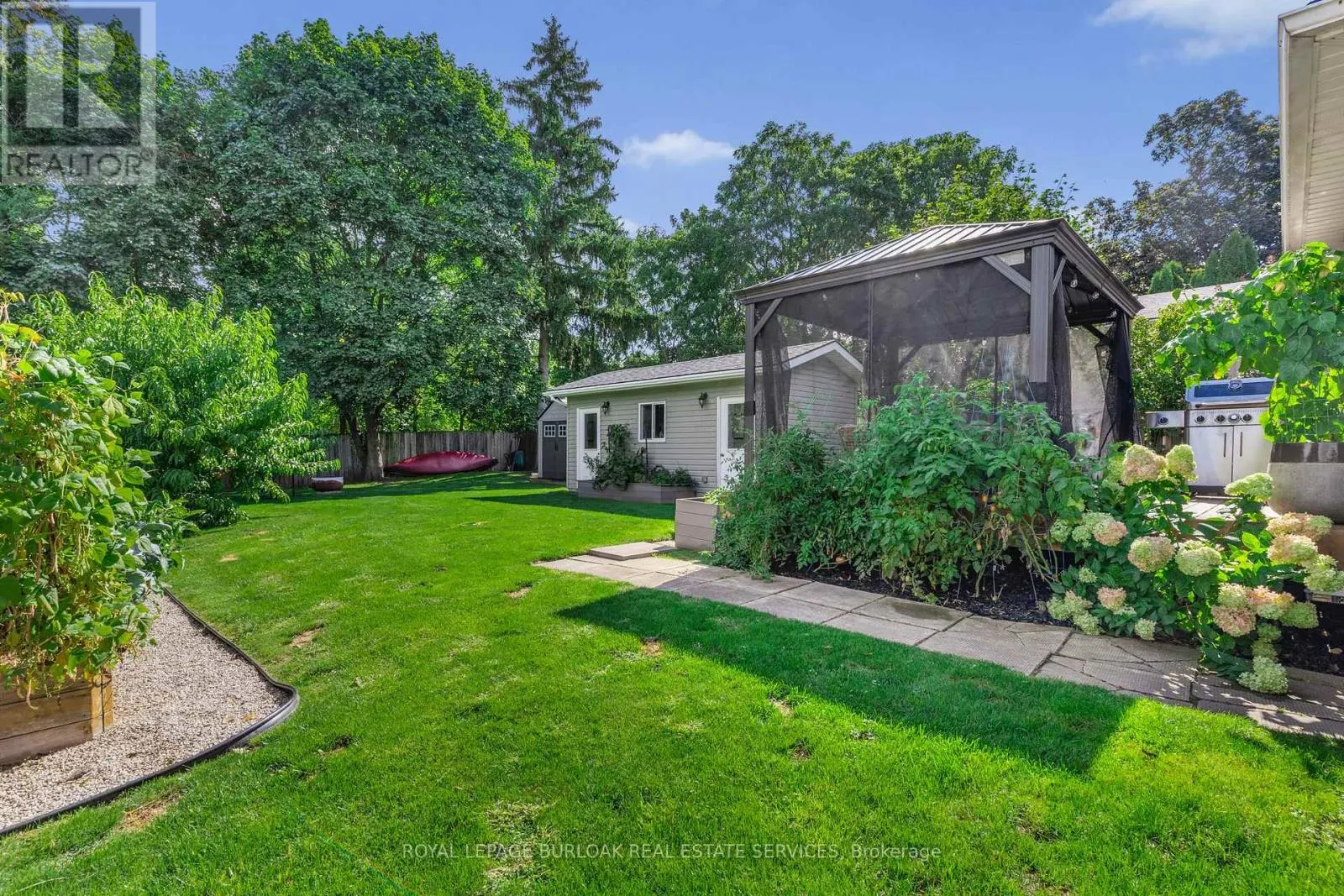 11 FLYNN AVENUE