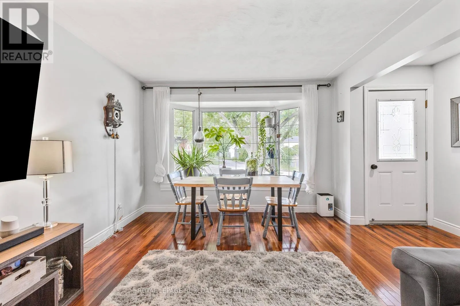 11 FLYNN AVENUE