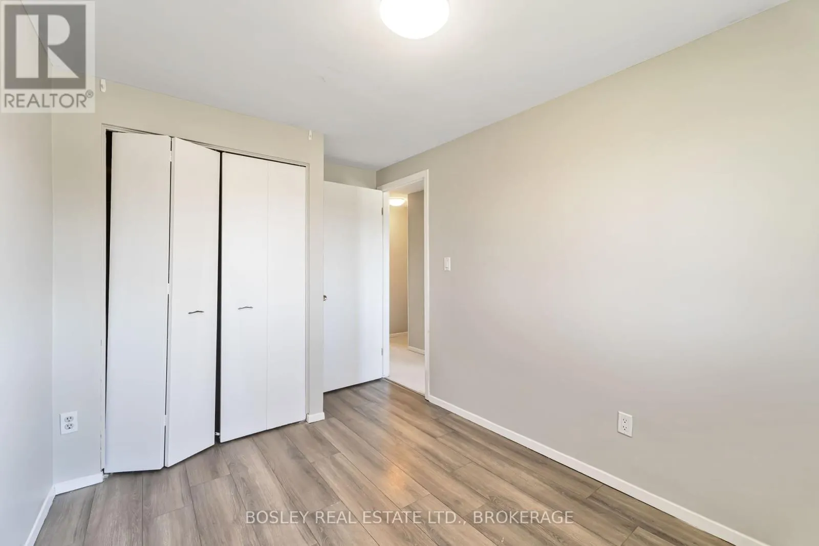 2 CRESCENTWOOD DRIVE