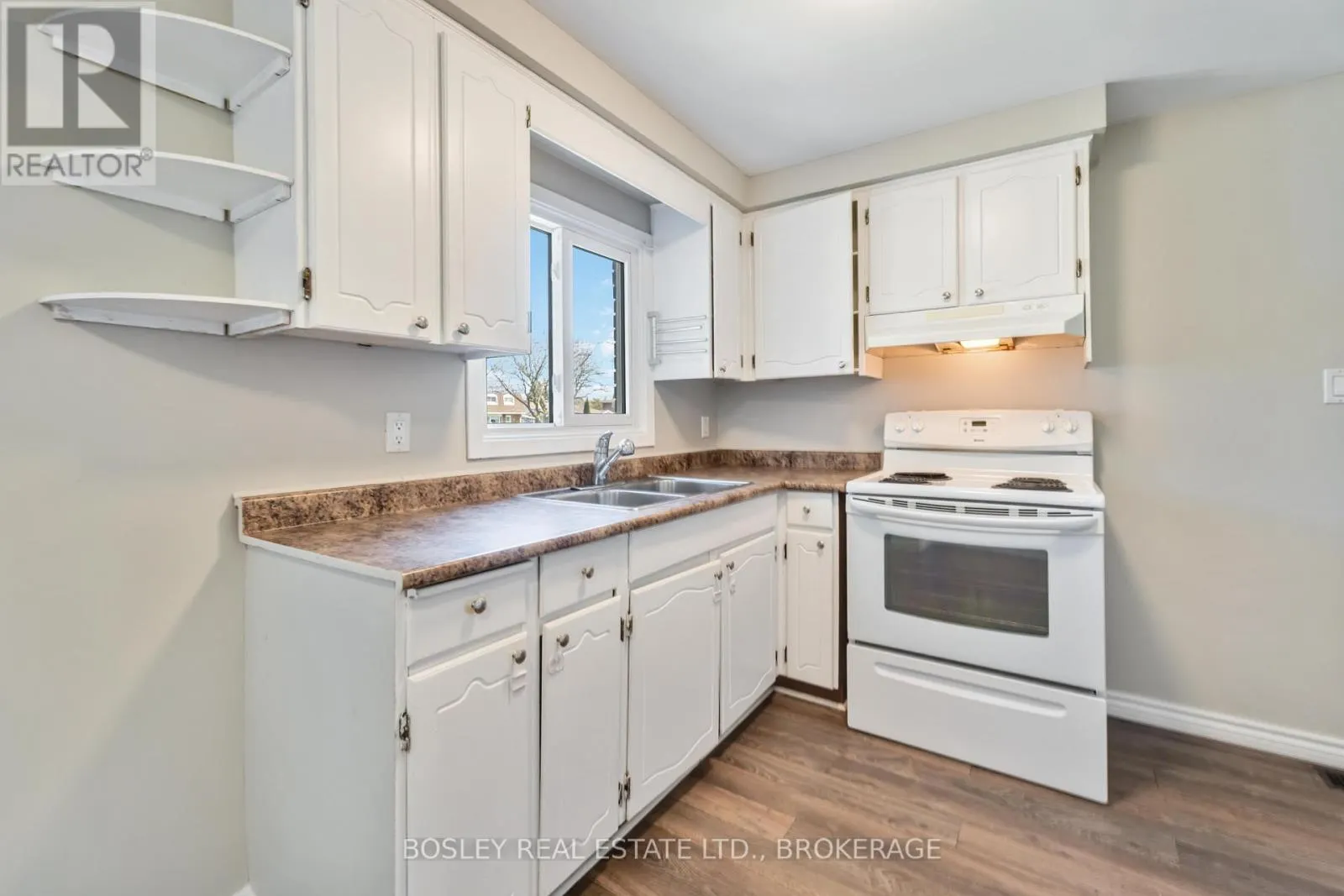 2 CRESCENTWOOD DRIVE
