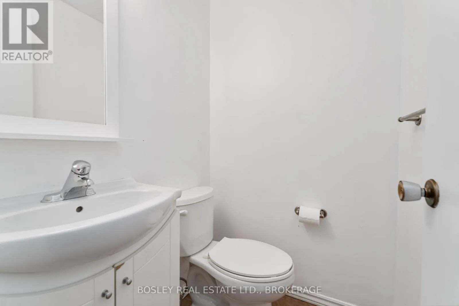 2 CRESCENTWOOD DRIVE