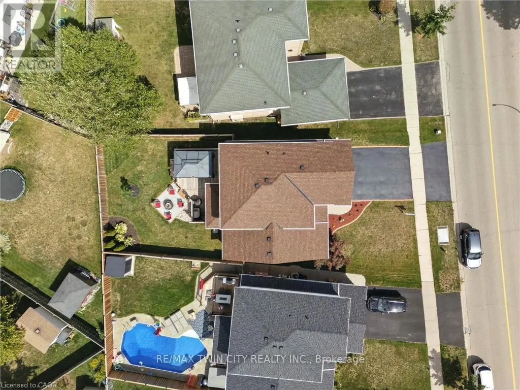 62 ZELLER DRIVE