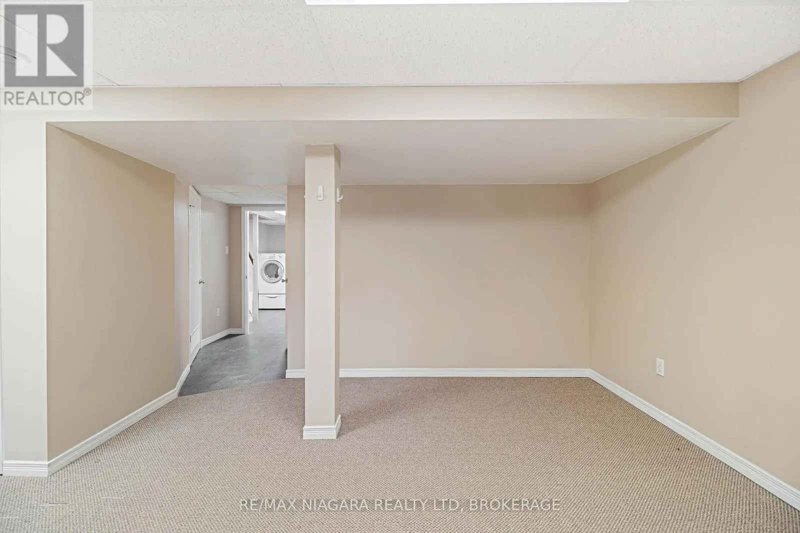 18 JULIE DRIVE