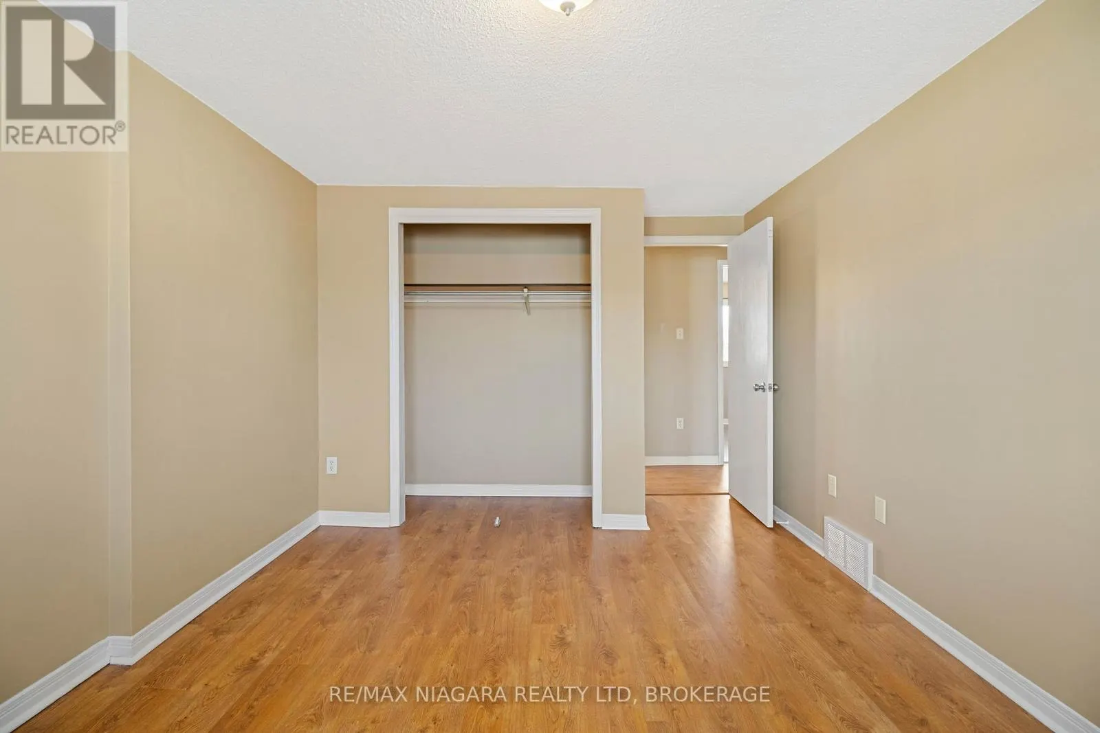 18 JULIE DRIVE